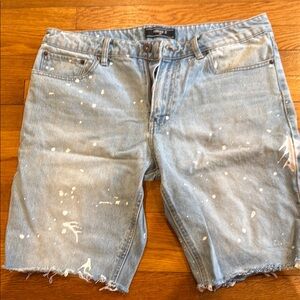 Men's Distressed Denim Shorts